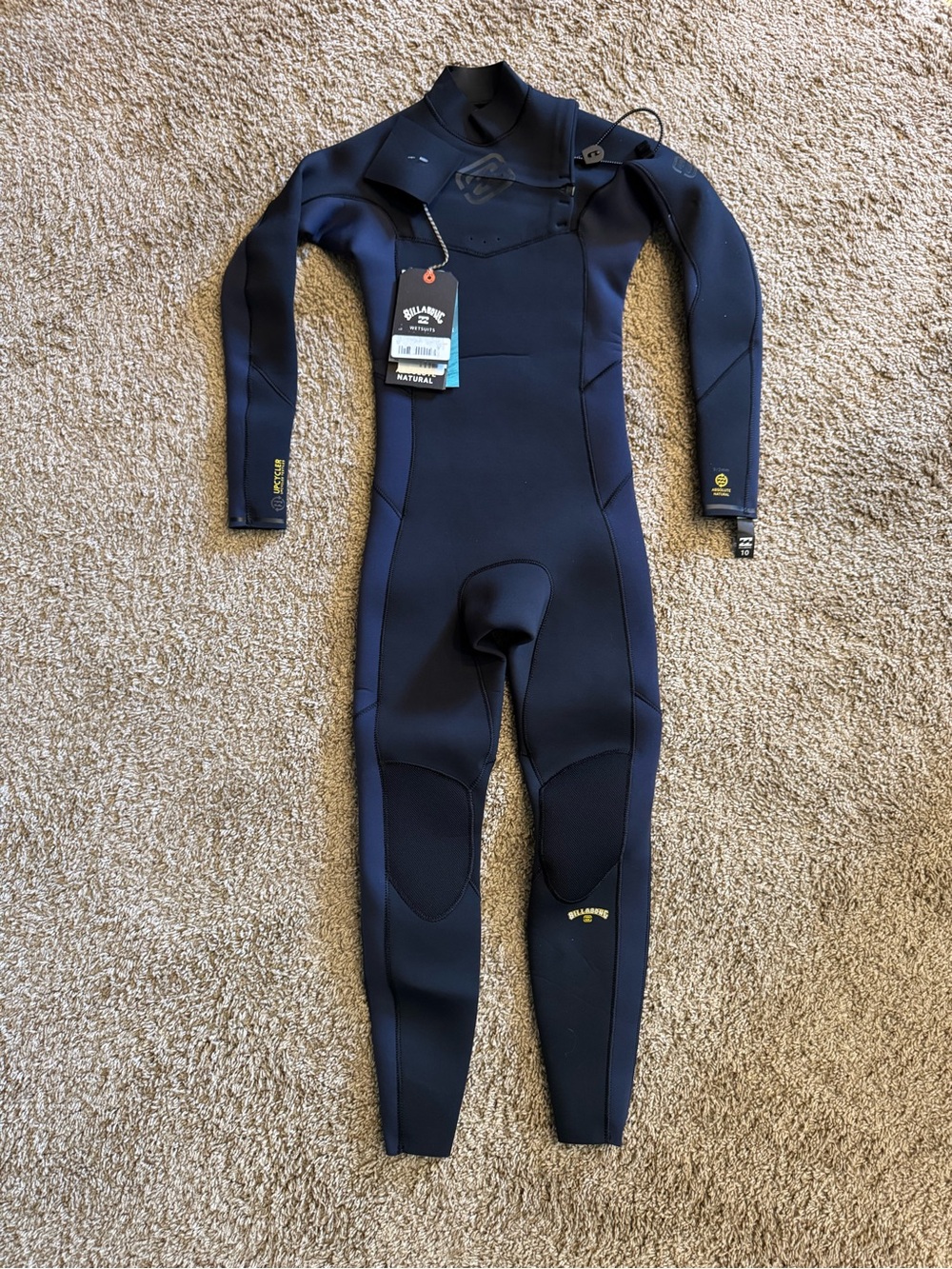 NWT Billabong Youth Absolute Wetsuit